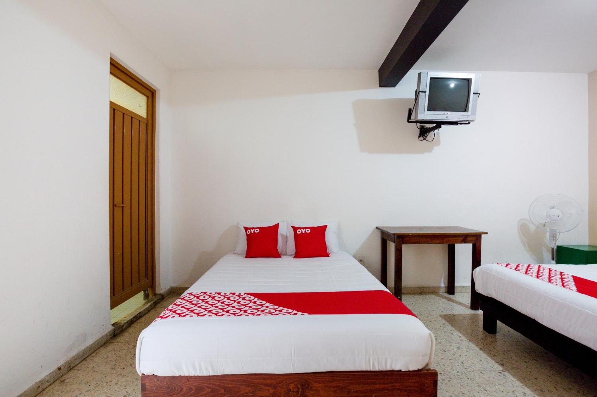 Oyo Hotel Emperador, Oaxaca ภายนอก รูปภาพ