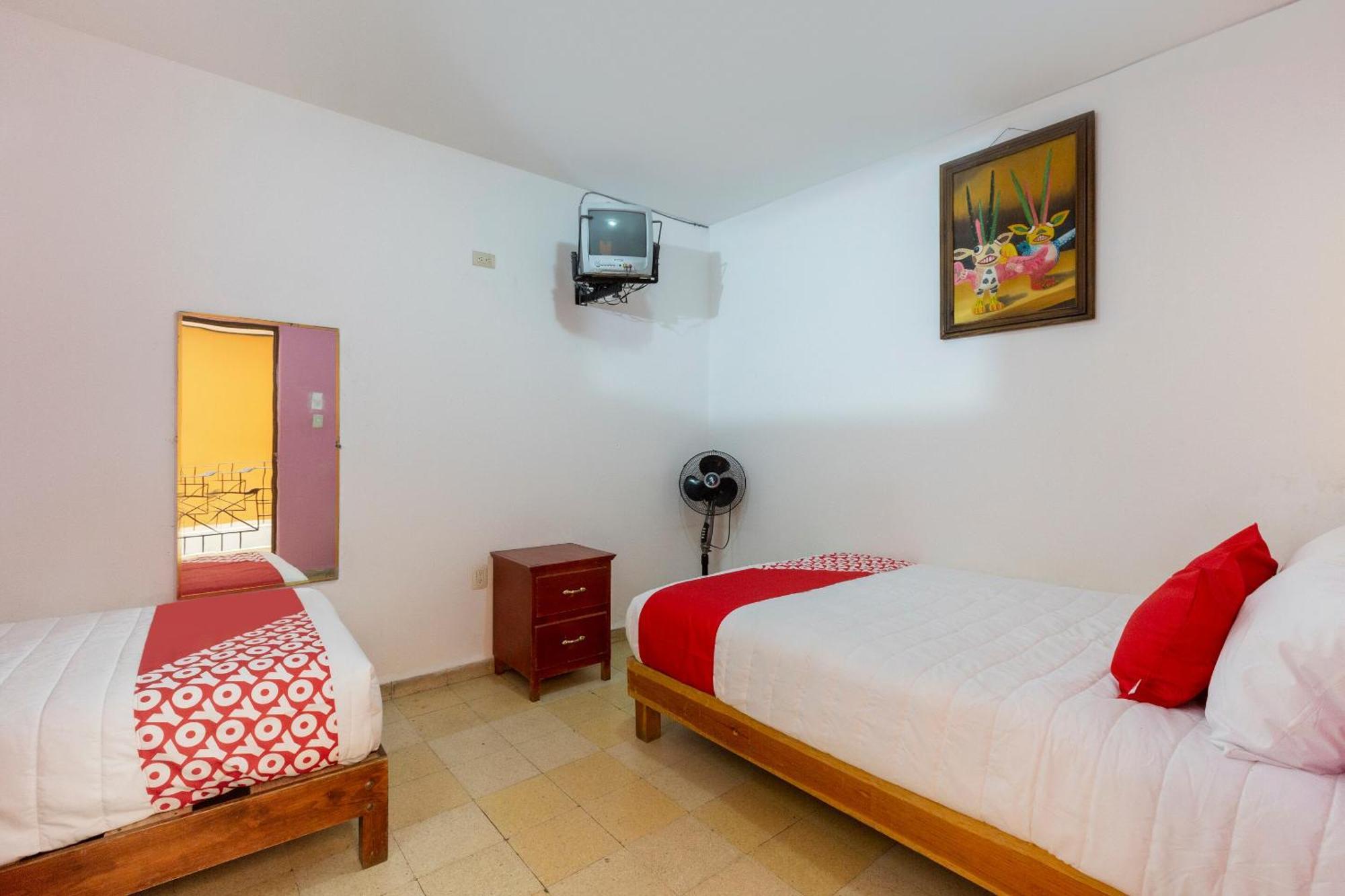Oyo Hotel Emperador, Oaxaca ภายนอก รูปภาพ