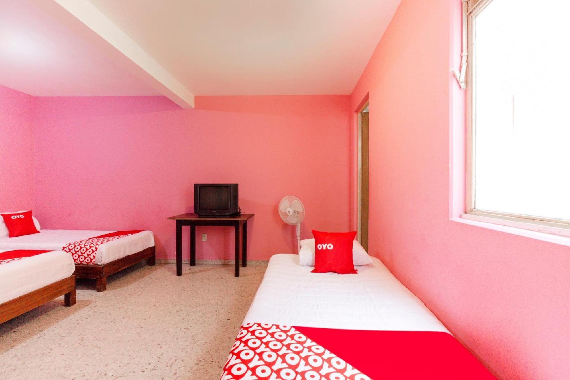 Oyo Hotel Emperador, Oaxaca ภายนอก รูปภาพ