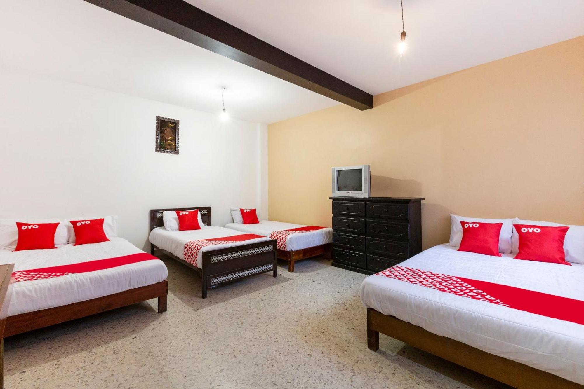 Oyo Hotel Emperador, Oaxaca ภายนอก รูปภาพ